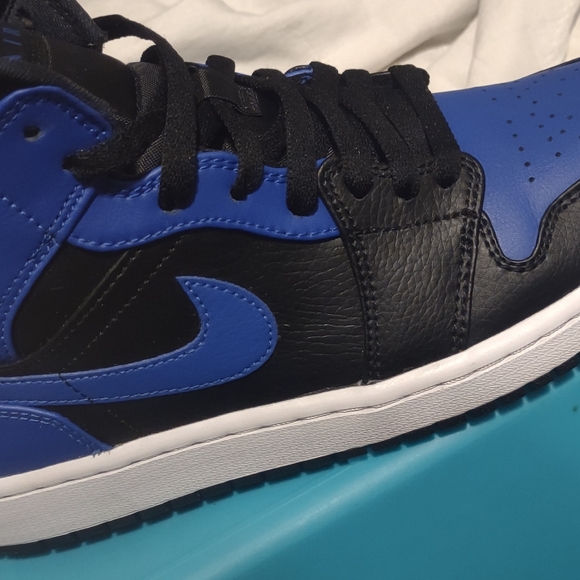 Jordan 1 mid hyper royal blue - Picture 5 of 11